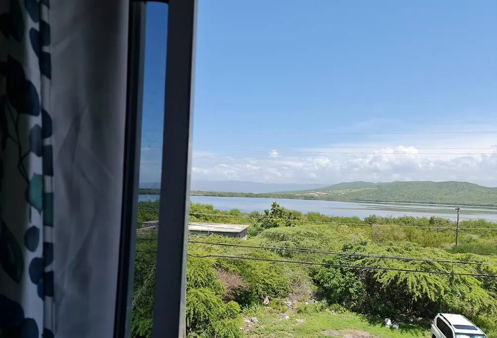 Lägenhet Two Bedroom. Walk To Beach. Free Wi-Fi & Free Parking Portmore